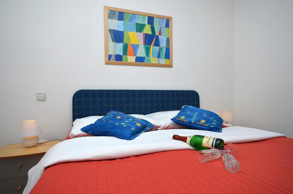 Apartments Danica Vodice Esterno foto